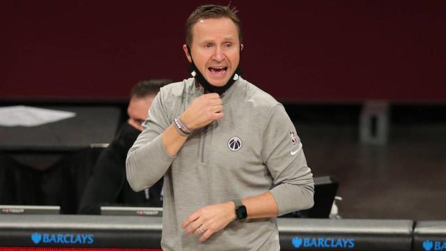 开云下载-奇才开局低迷 布鲁克斯或成新赛季首位下课主帅?