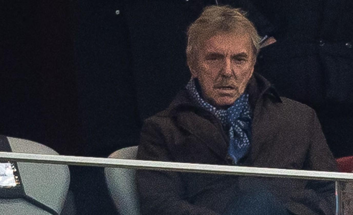 博涅克不满波兰表现:最后一波8人防不住瑞典5人,看着哲凯进球