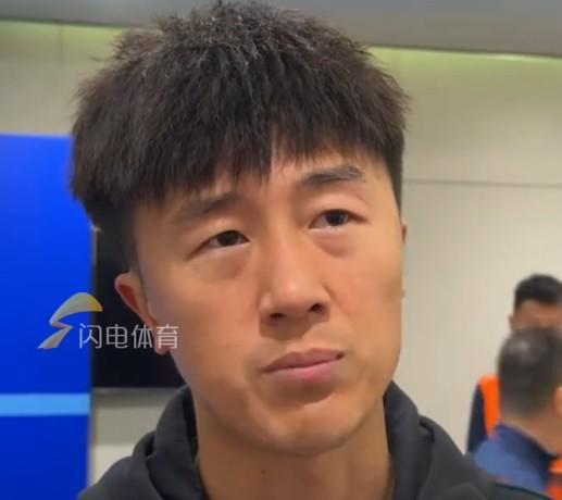 刘洋:球队沿用去年的阵型跟打法,但是今年遇到了很多挫折